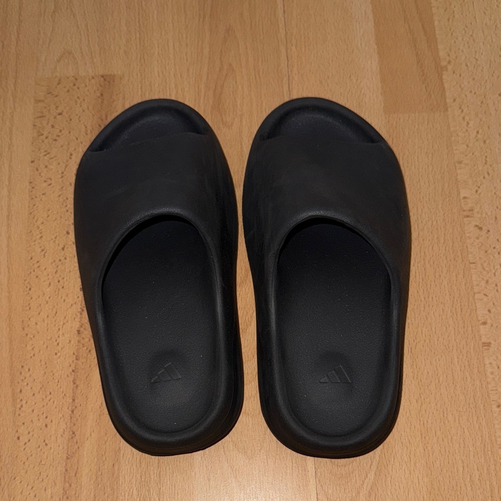 Yeezy Black Sandals